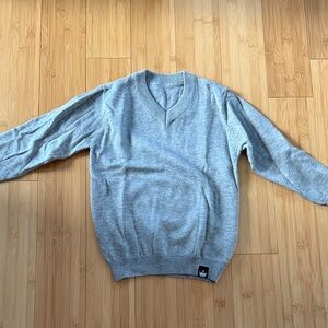 Gray V-neck boys 4t Sweater